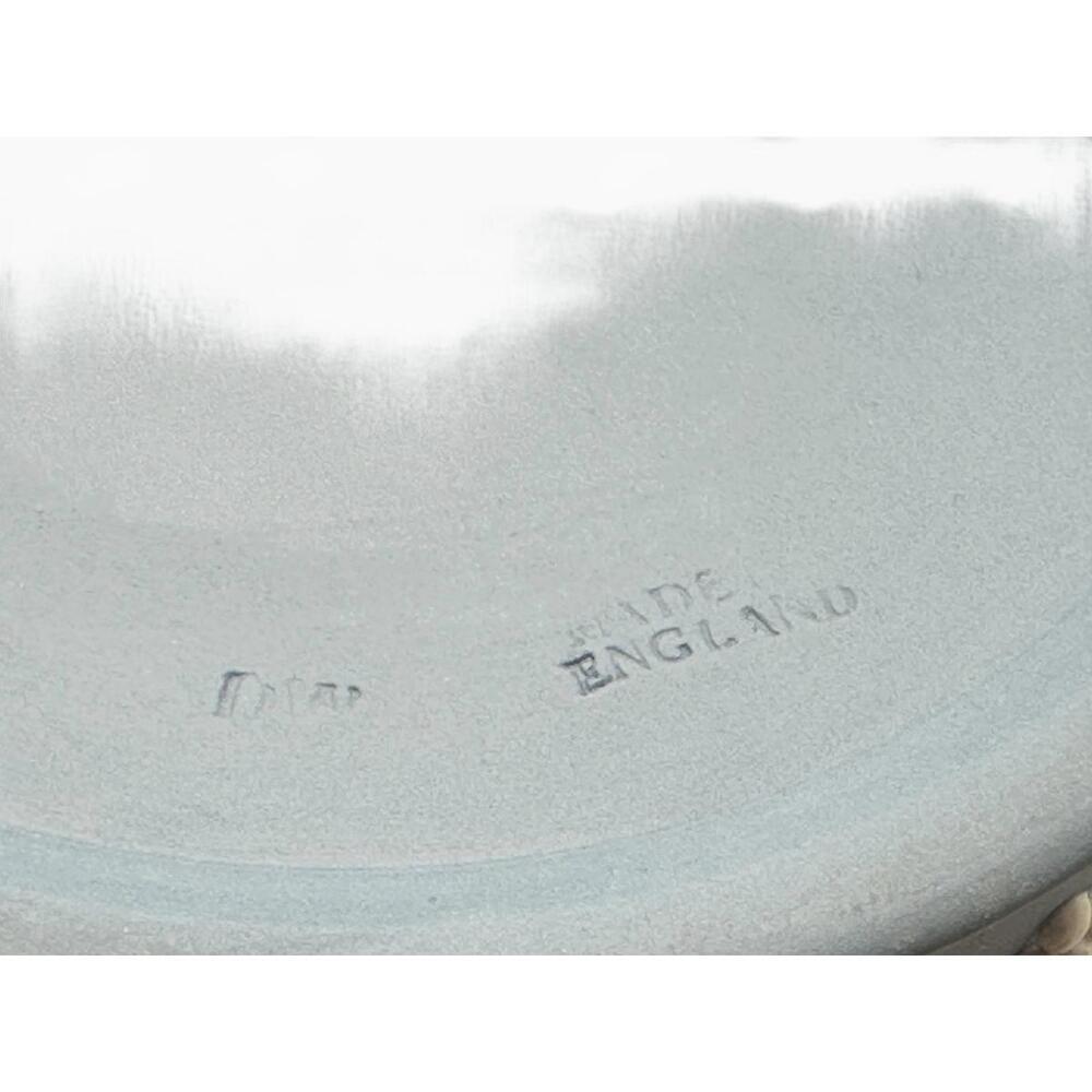 Vintage Wedgwood Blue Jasperware Round Equisite Powder Box with Lid - Picture 6 of 9